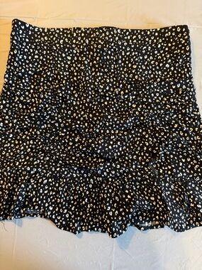 URBAN Romantics Black & White Leopard Print Skirt